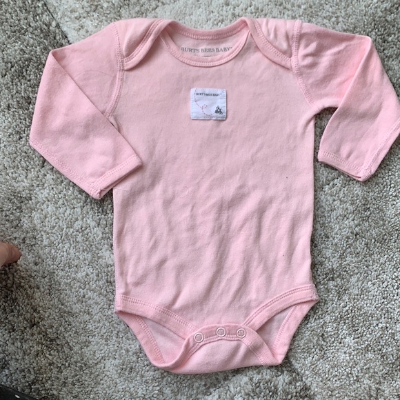 ⭐️4 for 20$⭐️ baby onsie - Picture 1 of 3